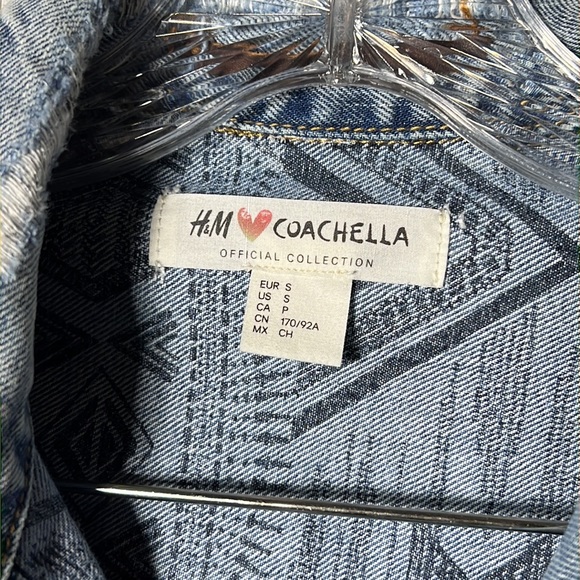 H&M x Coachella distressed/destroyed jean jackets size small - Picture 8 of 16